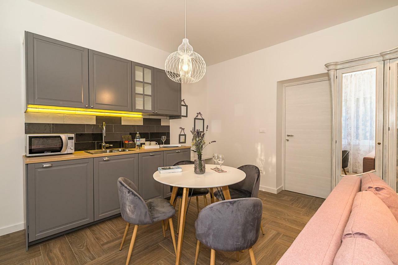 Studio Apartments Marcel 斯普利特 外观 照片