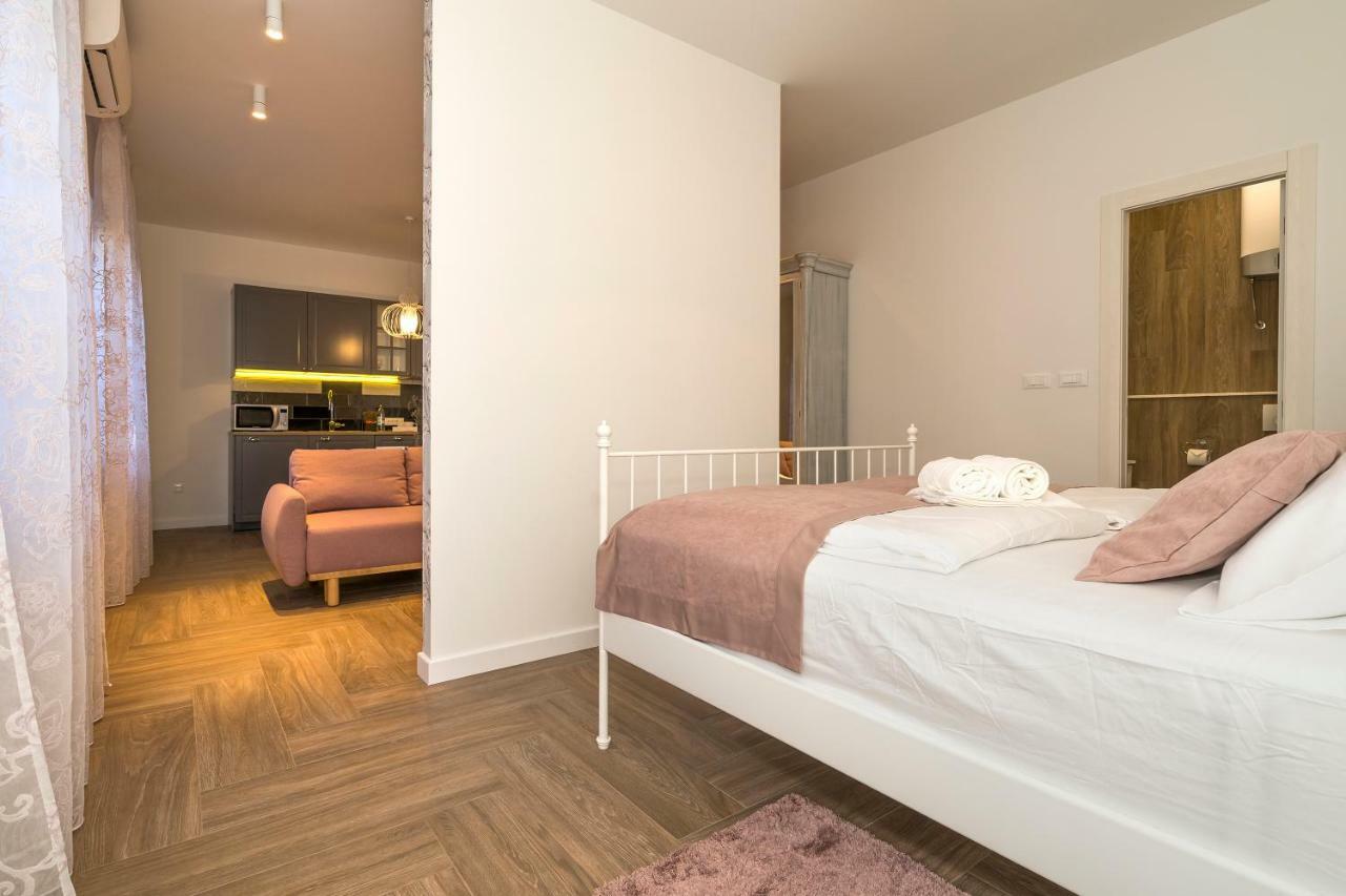 Studio Apartments Marcel 斯普利特 外观 照片